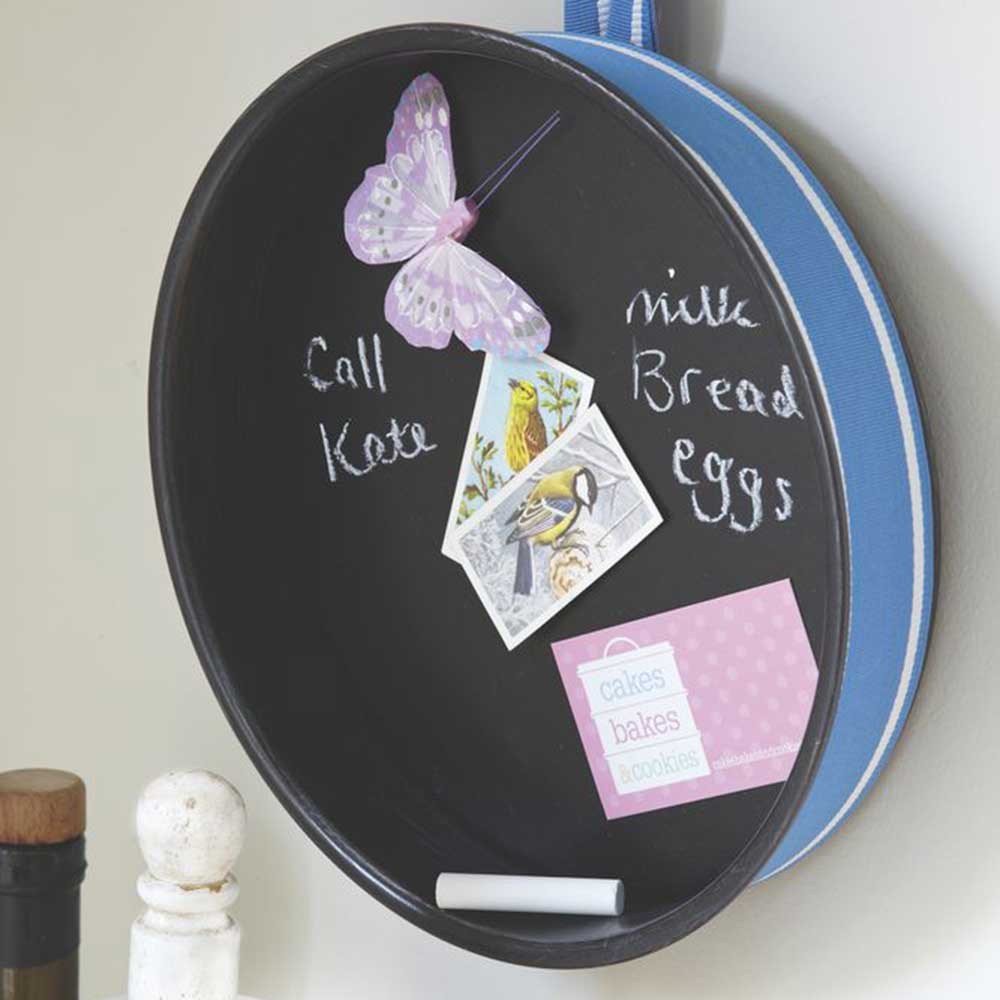 Upcycling Ideas Make A Pretty Kitchen Pin Board