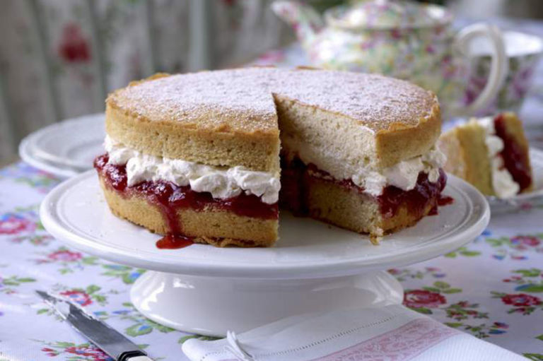 Sponge Cake Icing Ideas Victoria Sponge Cake Designs Vetwill